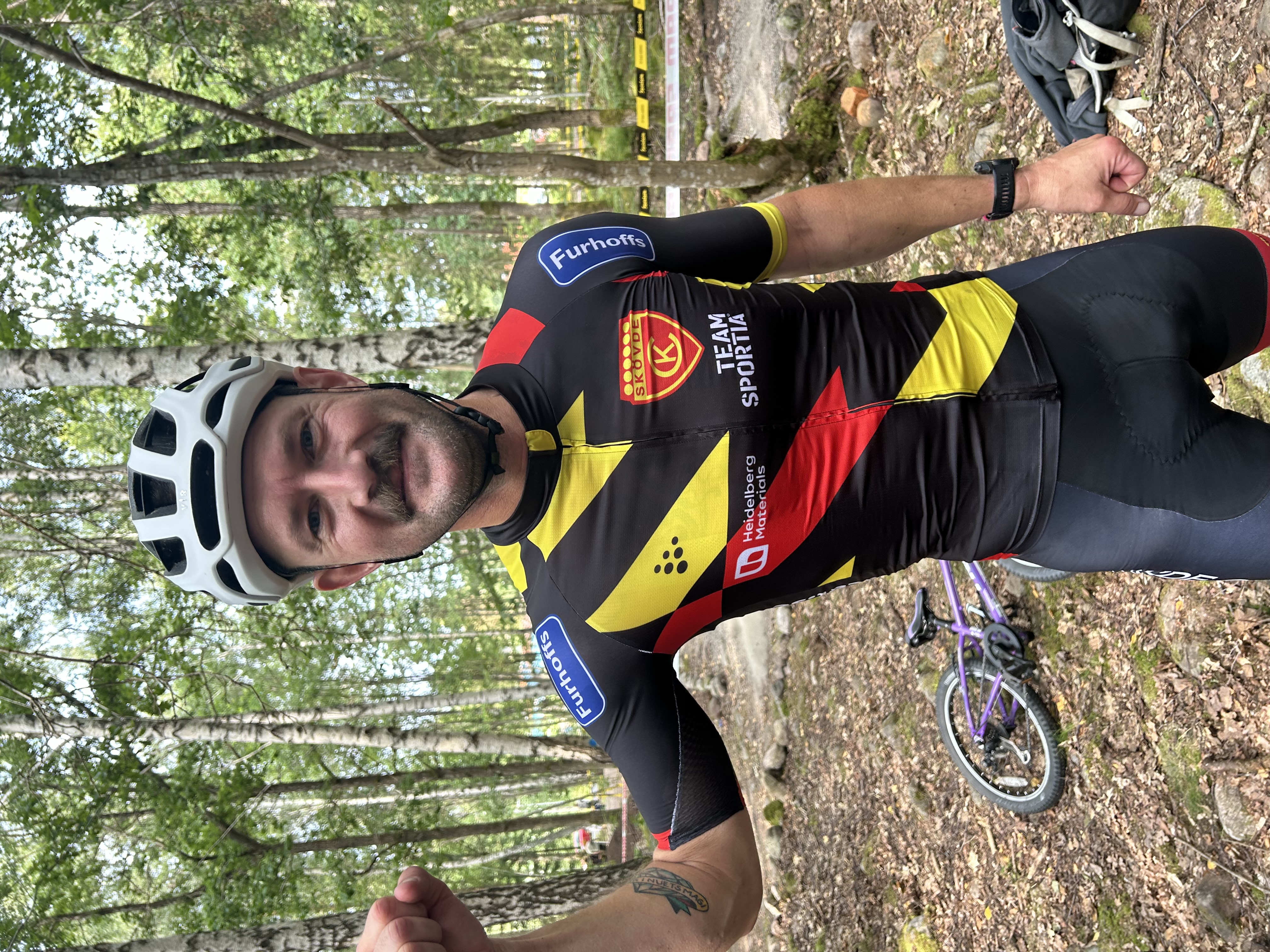 Anders i tävlingsdräkt på Billingen